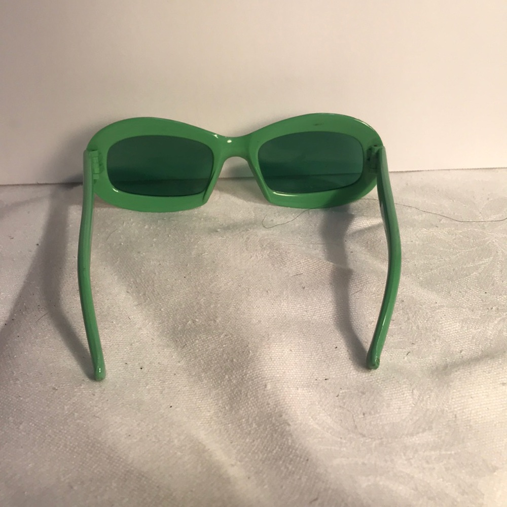 VINTAGE ITALIAN SUNGLASSES, MINT GREEN PLASTIC - Picture 4 of 4